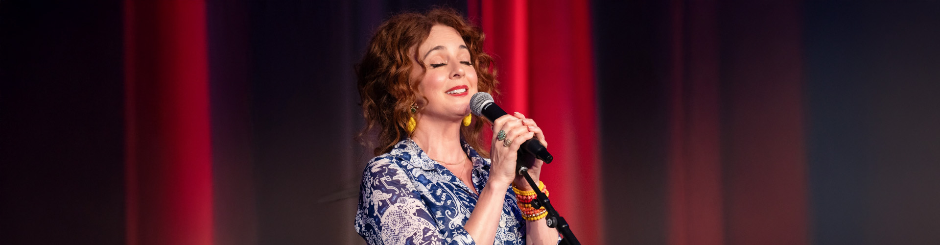 Melissa Errico singing at Southampton Arts Center