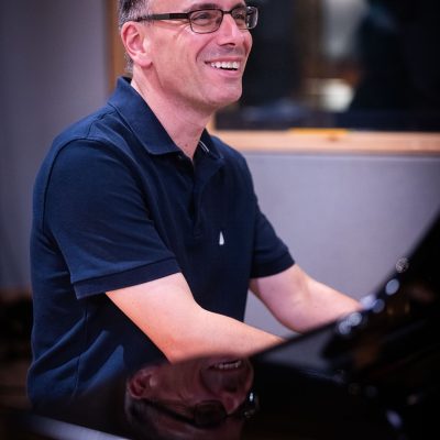 me_i-can-dream-cant-i_5